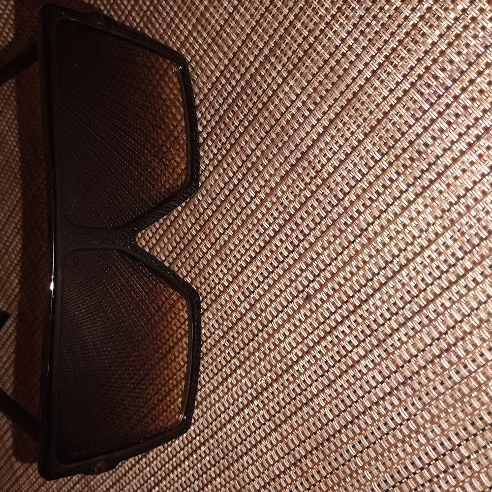 Brown Classic Rectangular Sunglasses with Glossy Finish